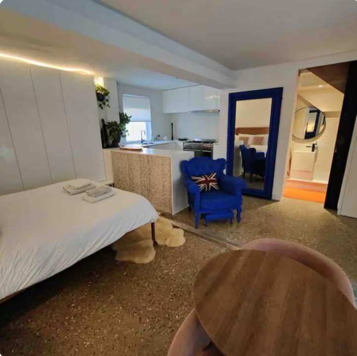 Loft By Let It B Travel
