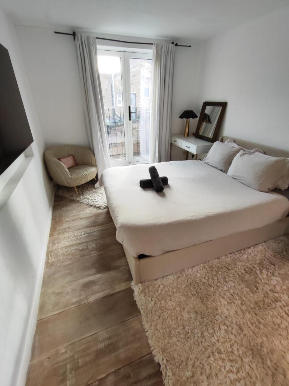 Apartment Loft By Let It B Travel